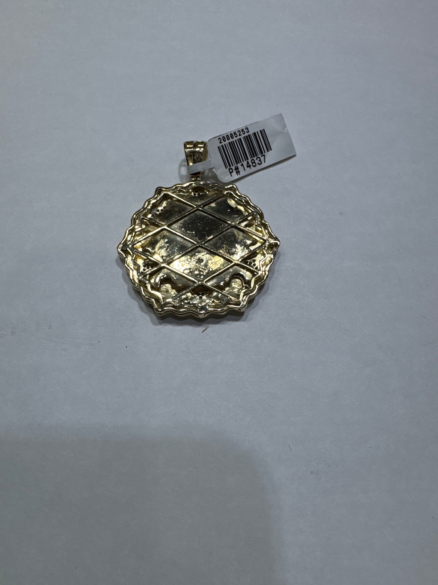 10kt Gold Natural Diamonds 0.41ctw 13.7 grams "Jesus Around cattle" Pendant