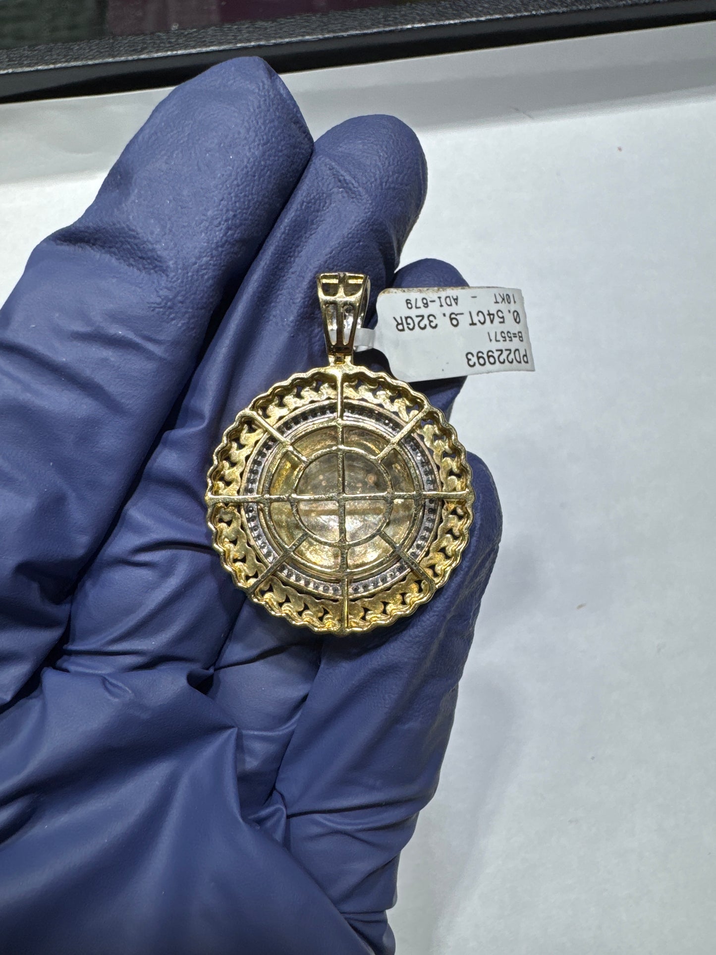 10kt Gold Natural Diamonds 0.54ctw 9.4 grams "Jesus Head in outer Cuban style" pendant
