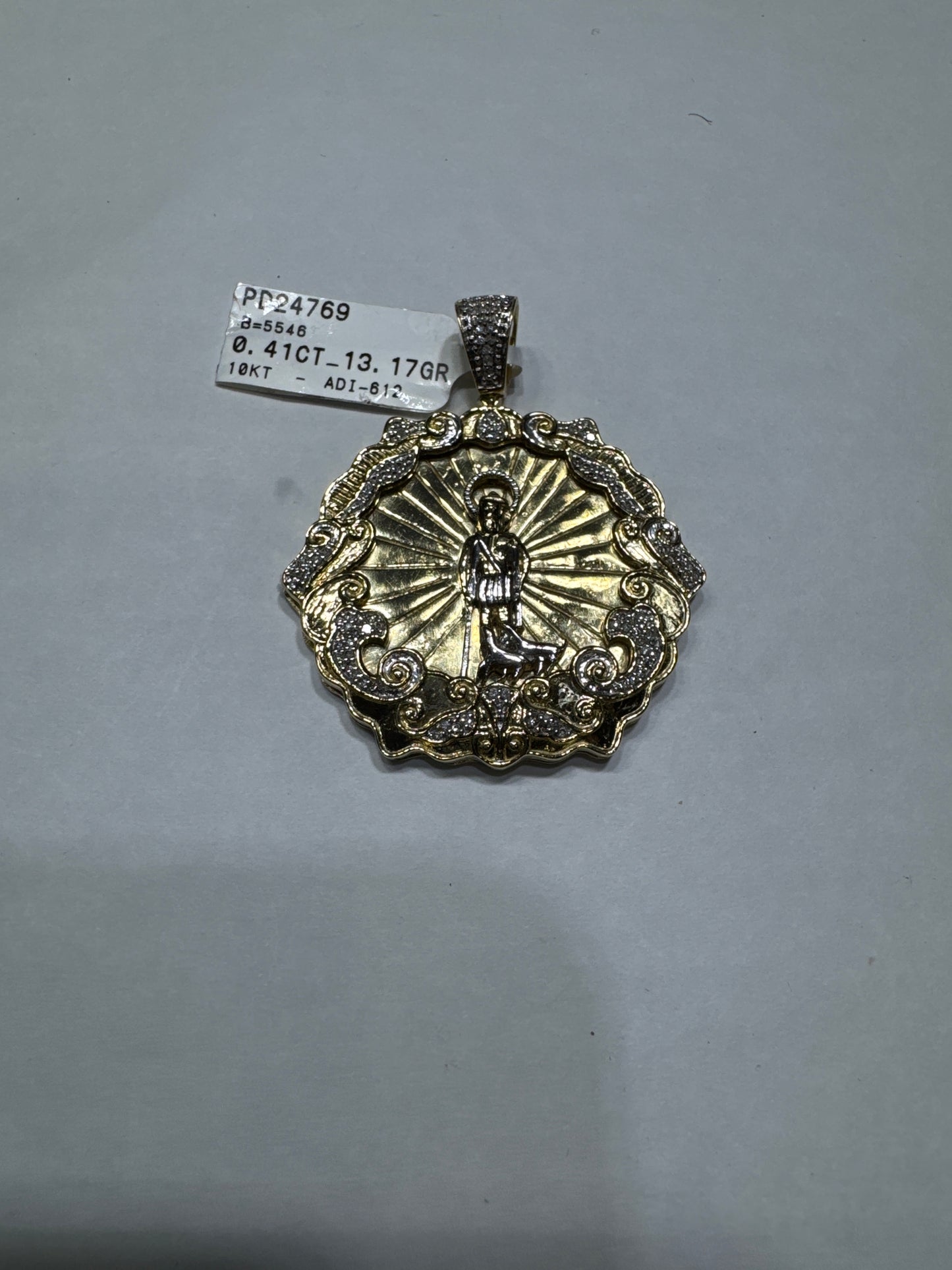 10kt Gold Natural Diamonds 0.41ctw 13.7 grams "Jesus Around cattle" Pendant