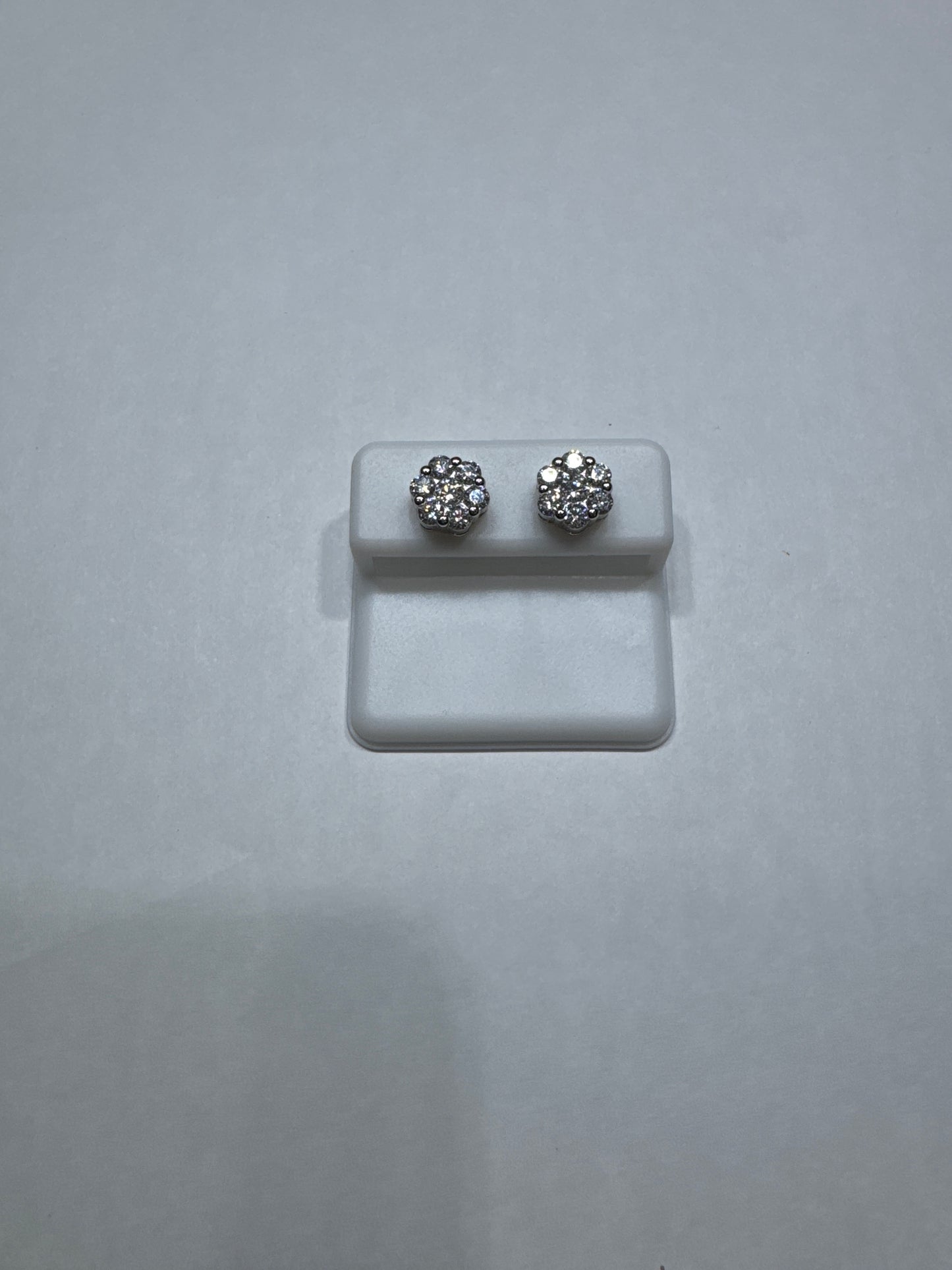 Solid 925 Silver VVS Moissanite 1.52ctw 9mm size flower shaped screw back earrings size medium