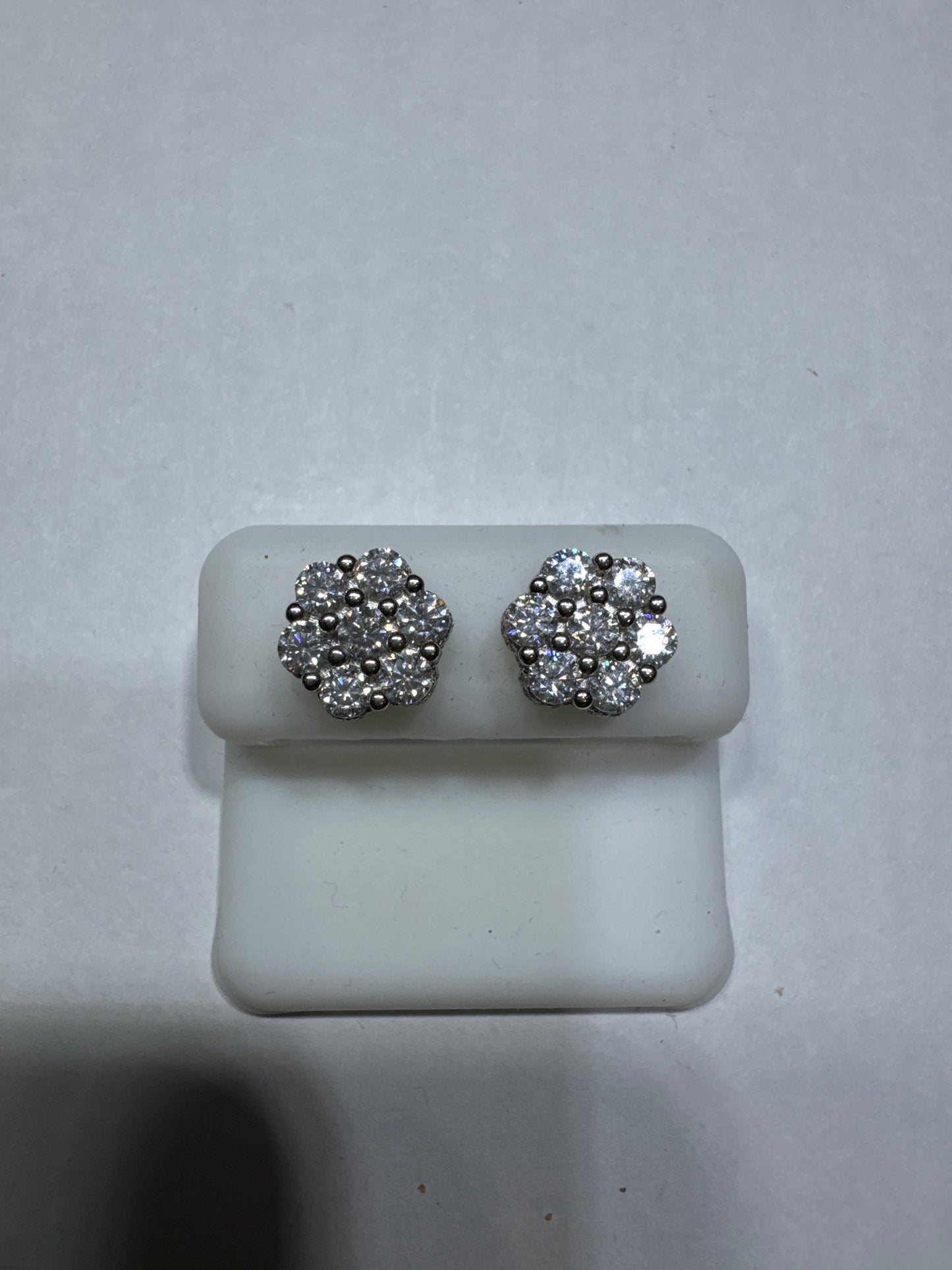 Solid 925 silver VVS Moissanite all around 2.89ctw 10mm flower shaped screw back earrings size medium