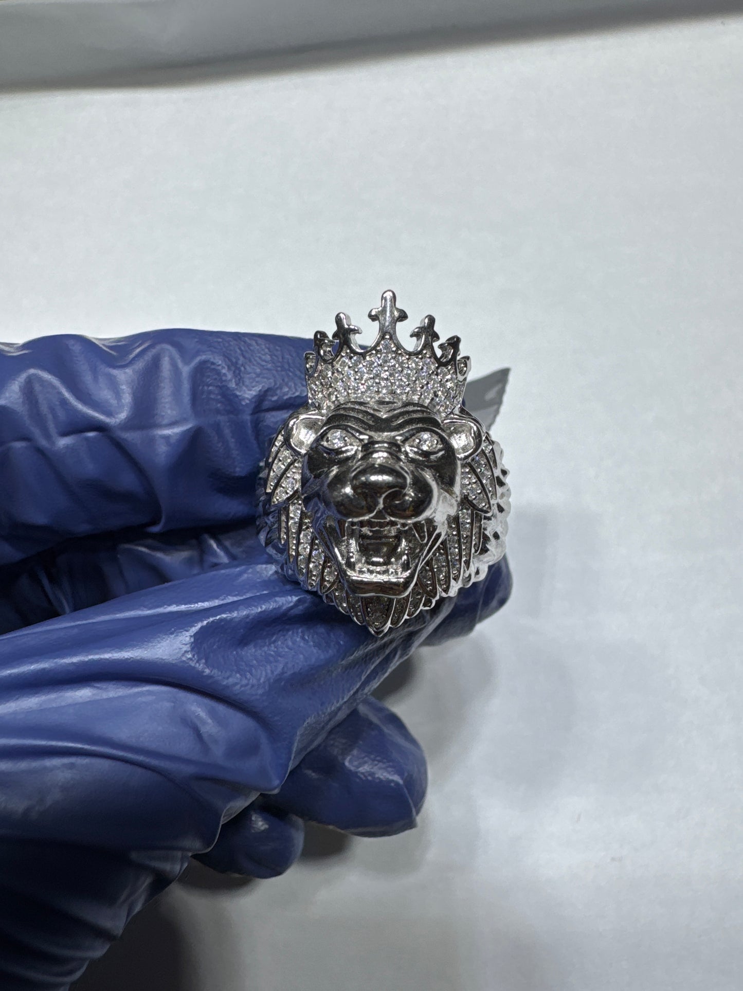 925 hollow silver VVS Moissanite 0.35ctw lions head with crown ring size 9