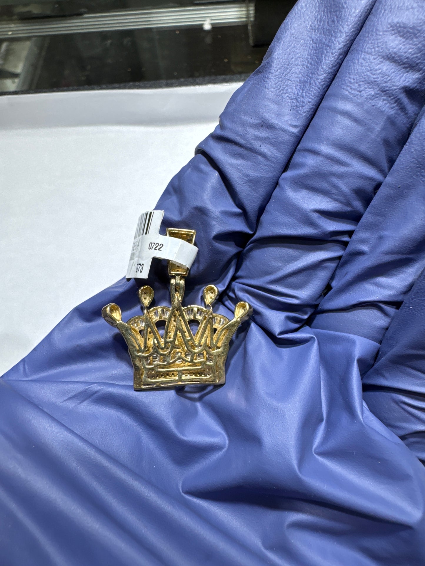 10kt Gold Natural Diamonds 0.80ctw 5.4 grams "KINGS CROWN" Pendant