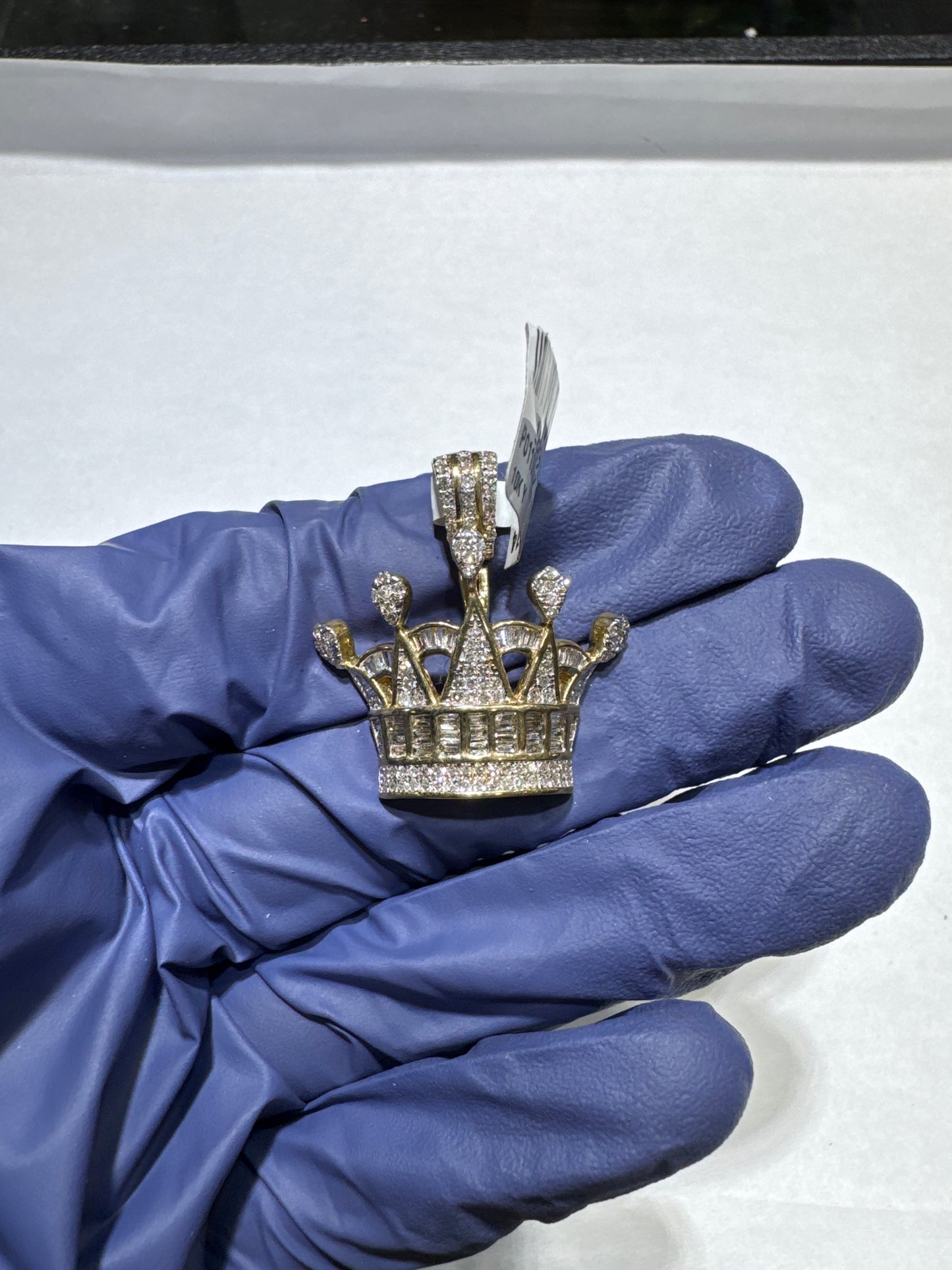 10kt Gold Natural Diamonds 0.80ctw 5.4 grams "KINGS CROWN" Pendant